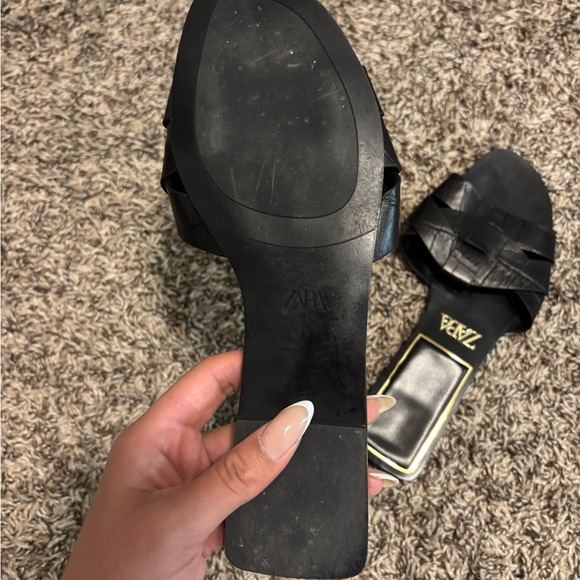 Zara Black Sandals - Picture 2 of 3